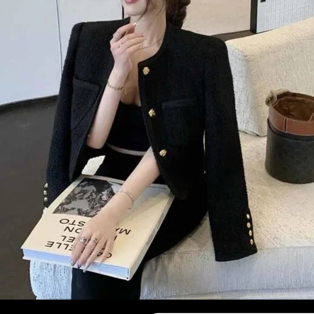 44 Button Pockets Velvet Long Sleeves Loose Round-Neck CoCo Cardigan Jacket
